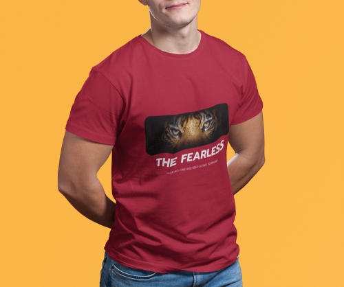 Men wearing maroon The Fearless round neck T-shirt